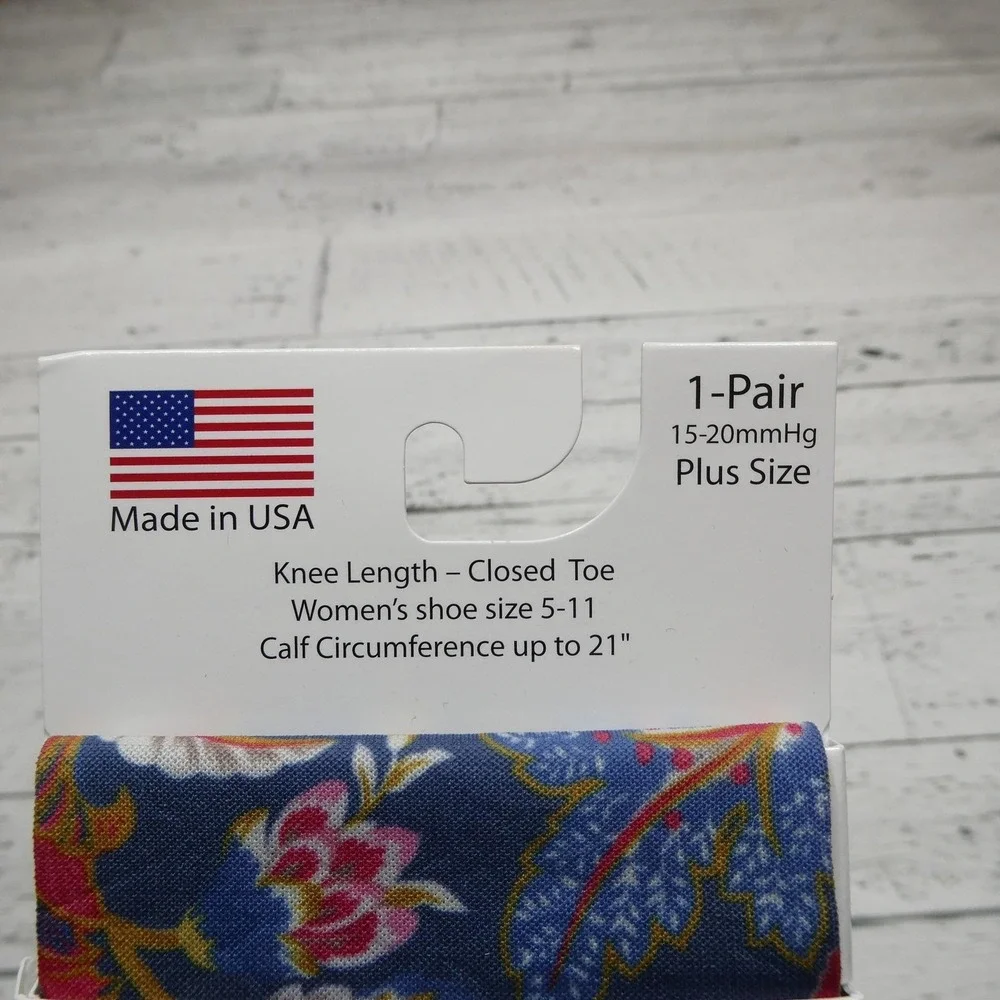 Celeste Stein Therapeutic Compression‎ Socks Womens One Size Multicolor 2 Pair